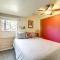 1 Mi to Grand Lake Pet-Friendly Cabin with Grill!
