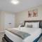 Luxury Niagara 3 Bdr Townhouse /Garage