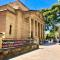 Luxury 2-Bedroom Townhouse in Adelaide CBD