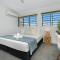 Spacious Beachside Retreat Plunge Pool & Patio