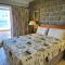 Silhouette 36 - Sleeps 6