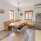 Golden Bridge Deluxe Home - 4BR, terrace, bar, privat pool, grill