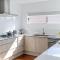 Rennies Beach House - Luxe Coastal Stay