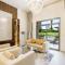 Upgraded 2BR Close to Souk Mall and Burj Al Arab