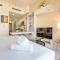 Studio Near Dubai Butterfly Garden, 18 Mins Drive From Mall of Emirates, Miraclz Tower, Arjan By Deluxe Holiday Homes