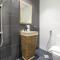 Studio Near Dubai Butterfly Garden, 18 Mins Drive From Mall of Emirates, Miraclz Tower, Arjan By Deluxe Holiday Homes