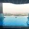 Studio Near Dubai Butterfly Garden, 18 Mins Drive From Mall of Emirates, Miraclz Tower, Arjan By Deluxe Holiday Homes