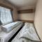 Great 8 Berth Caravan At Seawick Holiday Park, Clacton-On-Sea Ref 27053R
