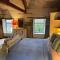 The Hillis Farmhouse - 6 Bed - Sleeps 11 - Pets