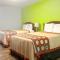 OYO Hickory House Inn