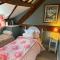 The Hillis Farmhouse - 6 Bed - Sleeps 11 - Pets
