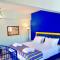 Captains Suites