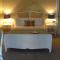Llewellins Guest House