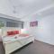 Spectacular Seaviews, Pool, Modern, Free Wifi