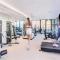 City Pad with Hyde Park Views, Walk to Everything!