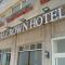 Royal Crown Hotel عائلات فقط