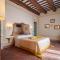 Palazzo Rossi, Historic Boutique Home in Marche