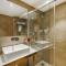 Quality Inn Elite Levelup Boutique
