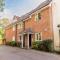 The Gables Penthouse - 15-Minute Walk to Branksome Chine Beach