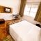 Turrance White Hotel