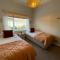 Pass the Keys The Cabin Dog Friendly Haven with Hot Tub Sleeps 4