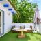 Blue Castle GuestHouse