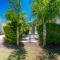 Mama Taras Bungalows