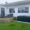 Pet-Friendly - 2 Bedrooms Bungalow hot tub parking