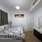 Room, Al majaz 2