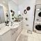 Luxury 2-Bedroom Townhouse in Adelaide CBD