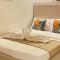 One-Bed Room with a Balcony, FREE Pool, Parking, Gym, Car & Motorbike Rentals - B1 6Luster