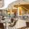 Muong Thanh Luxury Nhat Le Hotel