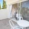 Sunny Coral Bay Village house
