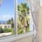Sunny Coral Bay Village house