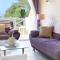 Sunny Coral Bay Village house