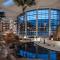 Embassy Suites Phoenix - Biltmore