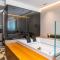ZOE LUXURY SUITES