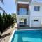 Villa Jarvis Modern and Quiet 3BR with Private Swimming Pool