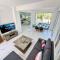 Villa Jarvis Modern and Quiet 3BR with Private Swimming Pool