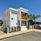 Villa Jarvis Modern and Quiet 3BR with Private Swimming Pool