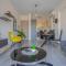 1-2BD Beach Apartments