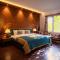 Hotel Lingzi - at the Mall Road & newly renovated Hotel Lingzi - at the Mall Road & newly renovated