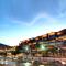 Urban Oasis Escape - Views丨Comfort丨Elegance