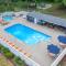 Starlite Resort