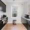 Waterfront Stylish & Charming Retreat