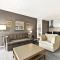 Golf Apartment Heated Pool 27