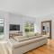 Luxurious 5-Bed Home by Avoca Beach