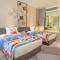 Crowne Plaza Foshan Nanhai-an IHG Hotel-Guangzhou South Railway Station Free Shuttle Bus
