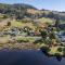 Franklin Lodge Huon Valley Iris Room