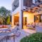 Villa Pontus - stunning views & privacy in beautiful garden with pool & hot tub